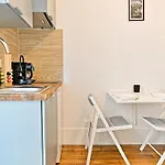Studio Equipe Dans Le 18Eme Arrondissement